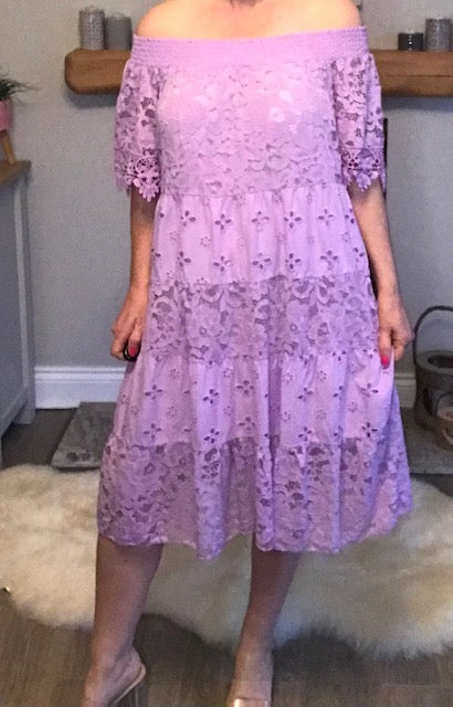 Lilac lace clearance dress with sleeves